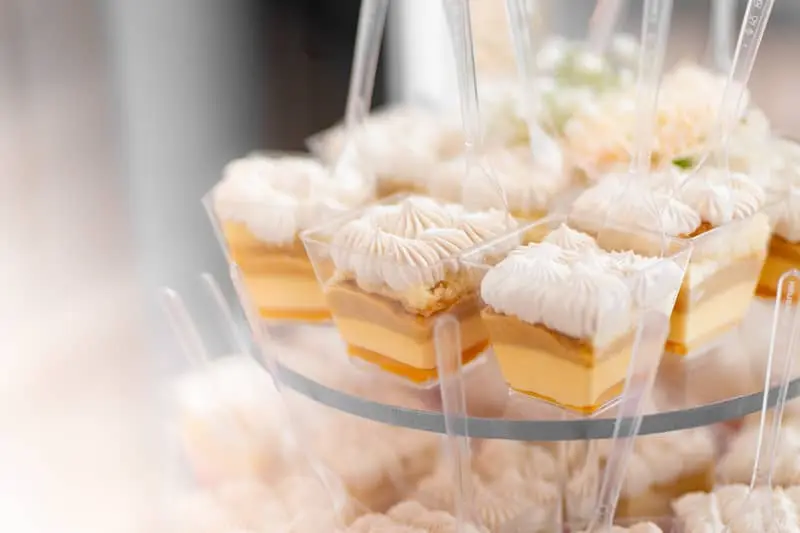 Read more about the article Czy każdy może zostać cukiernikiem? 7 rzeczy, które zaskoczą Cię na naszym kursie